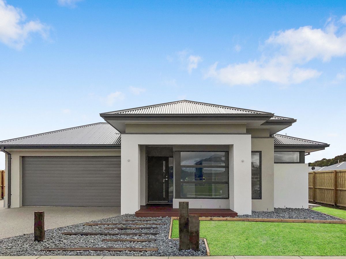 3 bedrooms House in 13 Waterloo Plains Crescent WINCHELSEA VIC, 3241