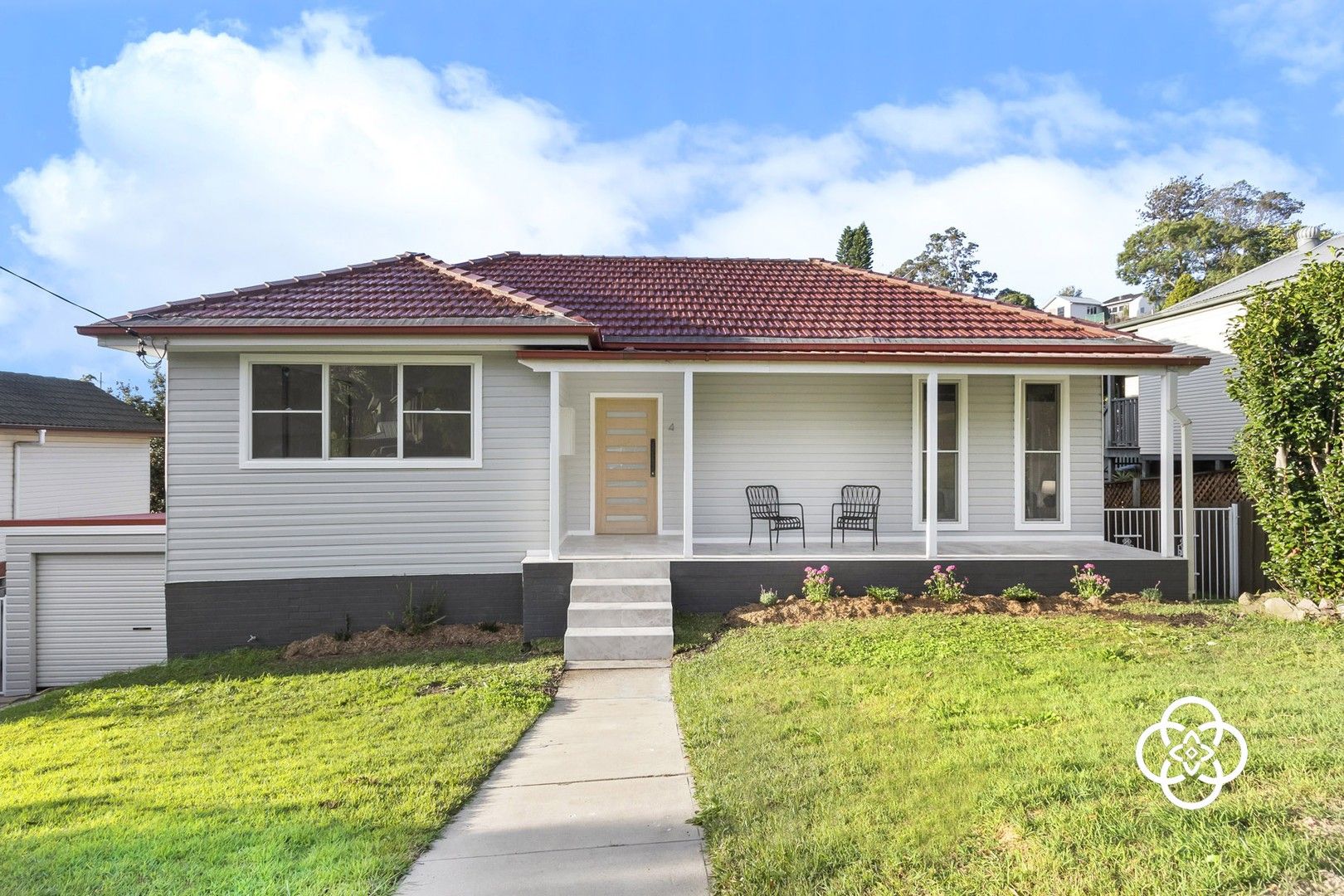 4 Clinton Avenue, Adamstown Heights NSW 2289, Image 0