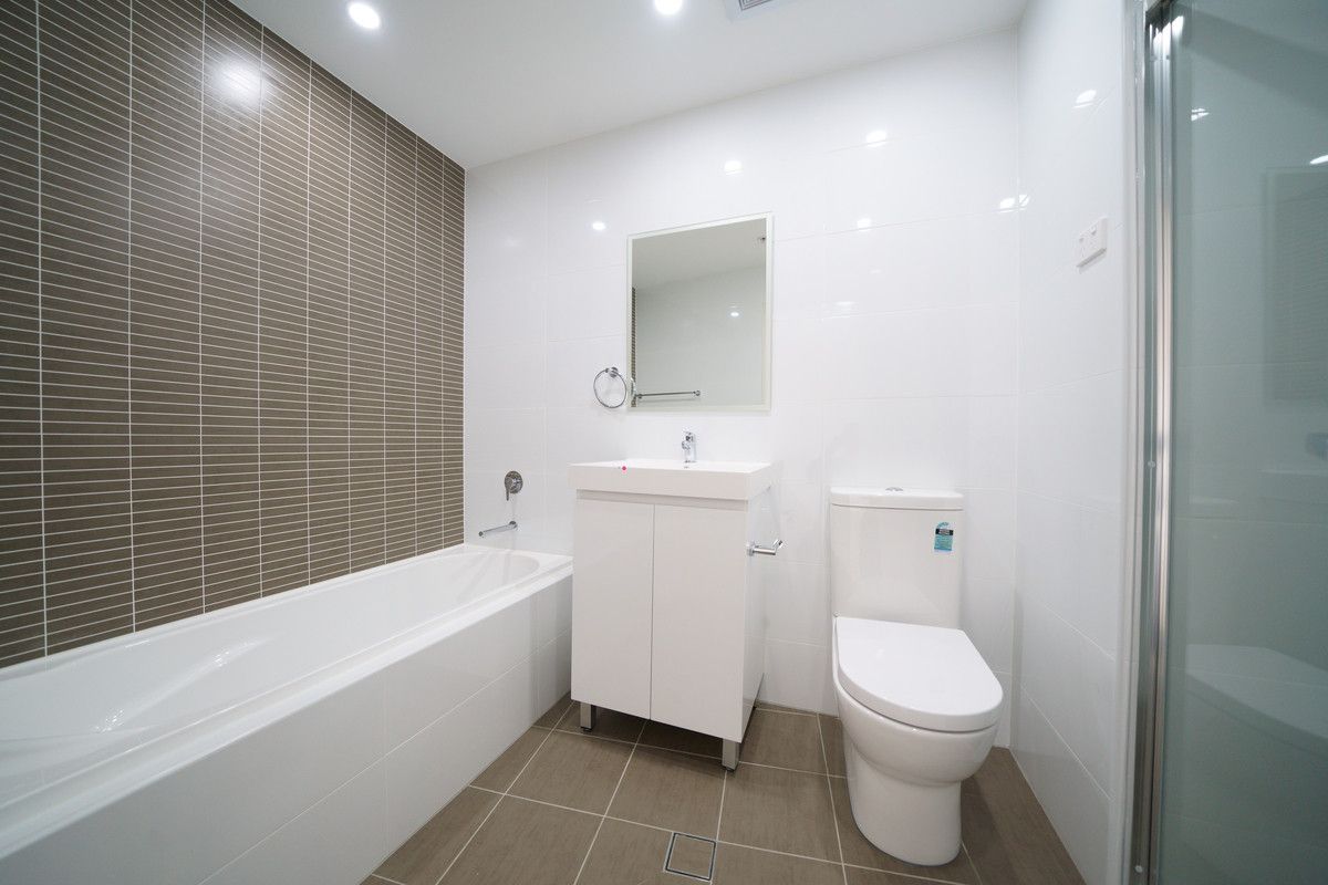 916/301 Old Northern Road, Castle Hill NSW 2154, Image 2
