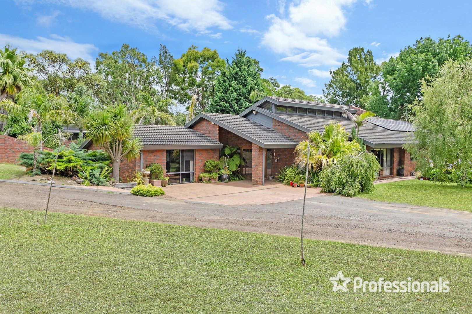 110 West Boundary Road, Hamilton VIC 3300, Image 0