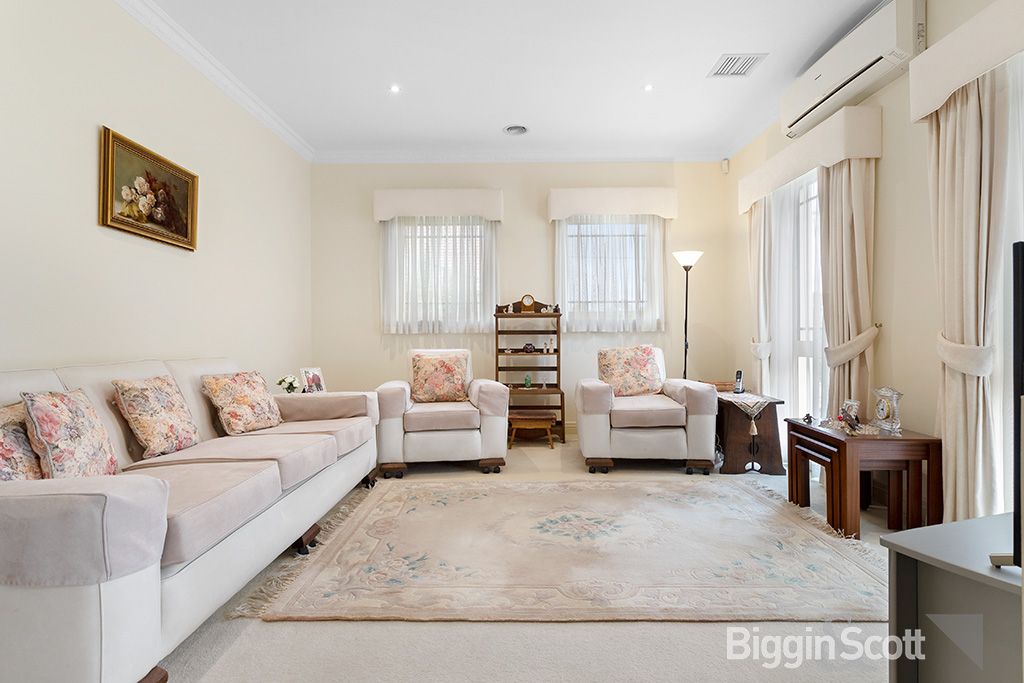 1/28 Dunscombe Avenue, Glen Waverley VIC 3150, Image 2