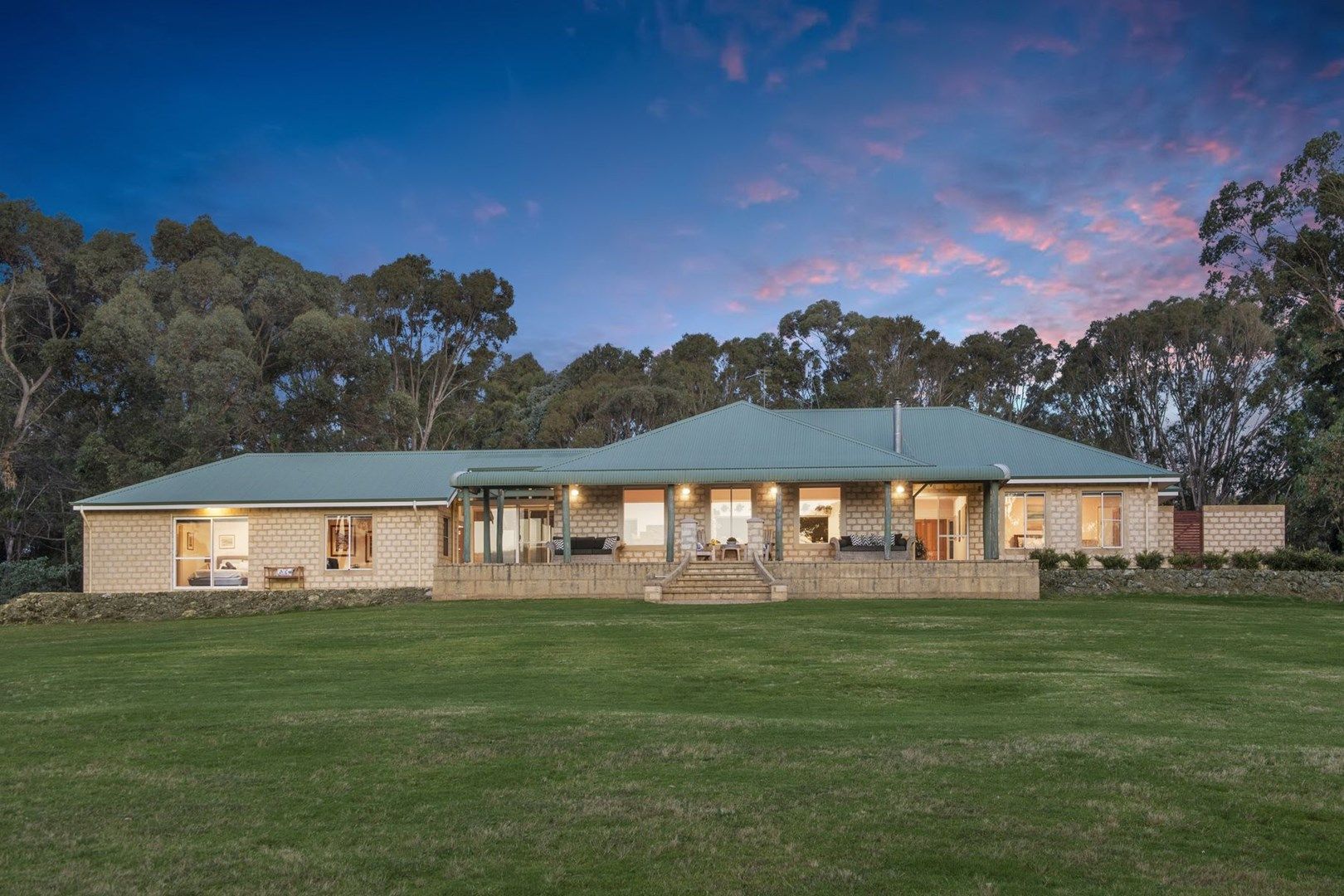 25 Mack Place, Yallingup WA 6282, Image 0