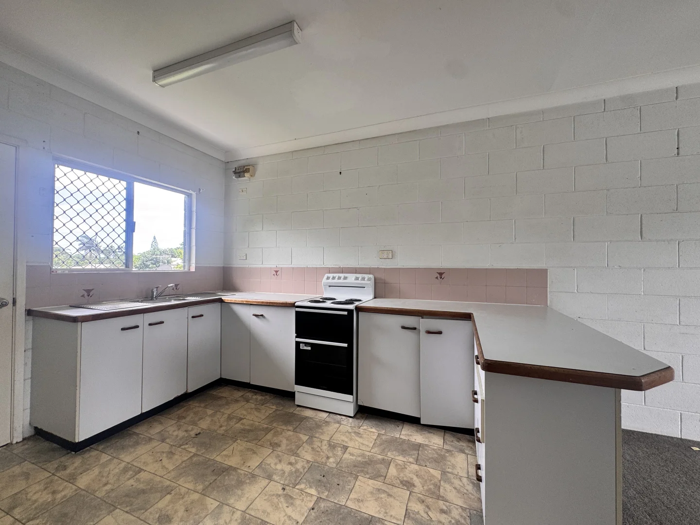 Additional image 3 of 6/86-88 Birch Street, Manunda QLD 4870