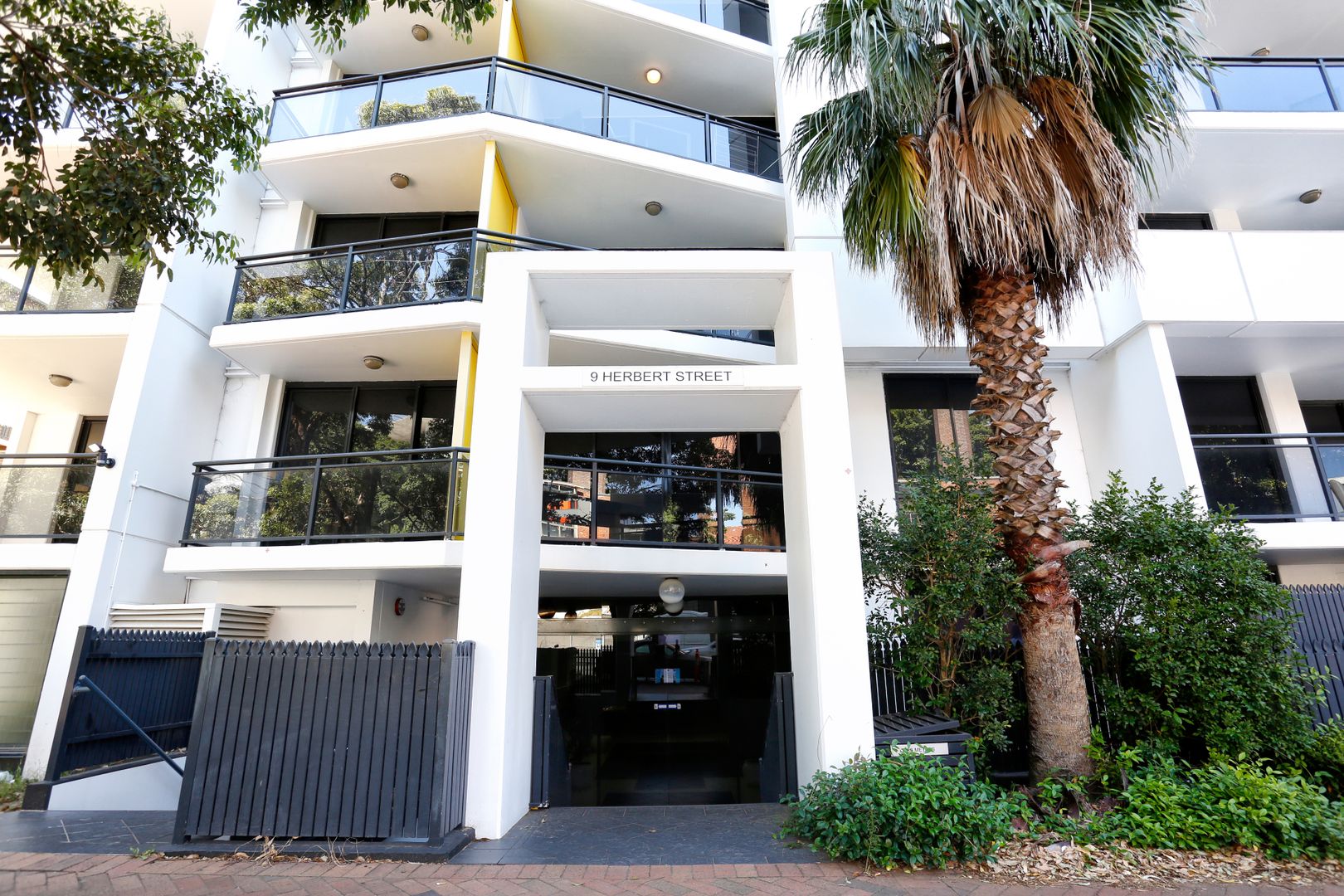 7A/9 Herbert Street, St Leonards NSW 2065 Studio For Rent 400 Domain