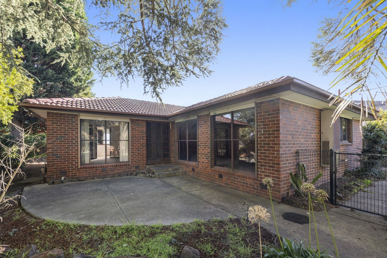 1 Meadows Court Chadstone VIC 3148 House For Rent Domain