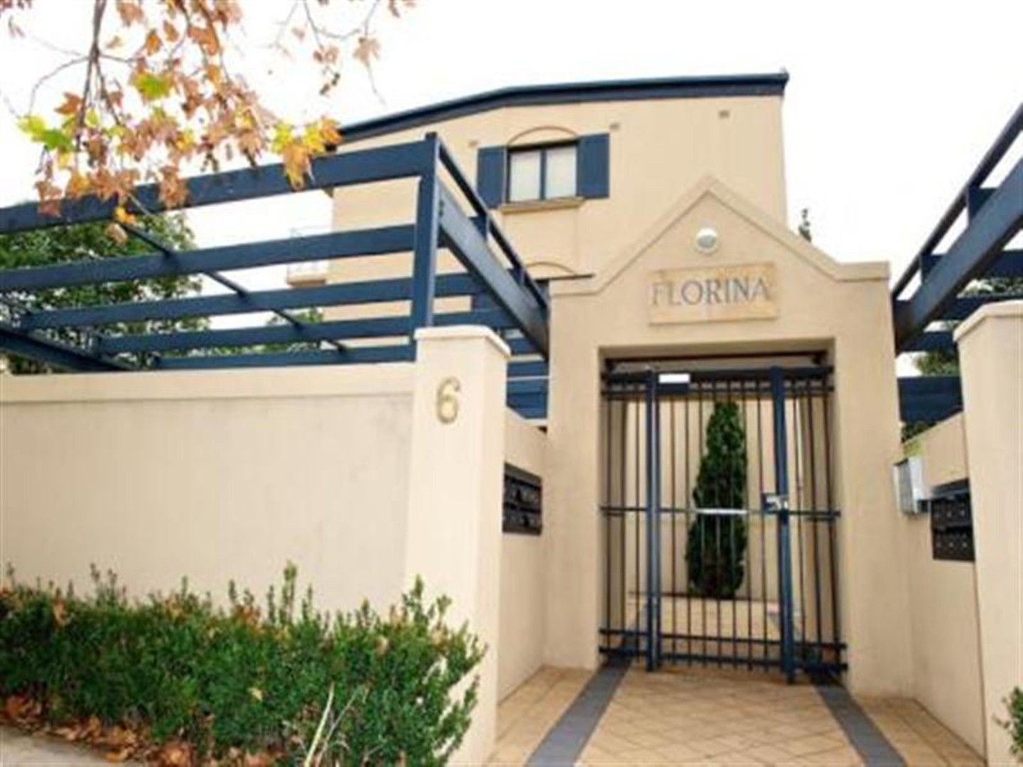 1 bedrooms Apartment / Unit / Flat in 6/6 Kintail Road APPLECROSS WA, 6153