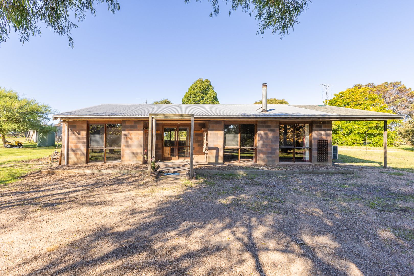 335 Cowells Lane, Lindenow South VIC 3875, Image 1