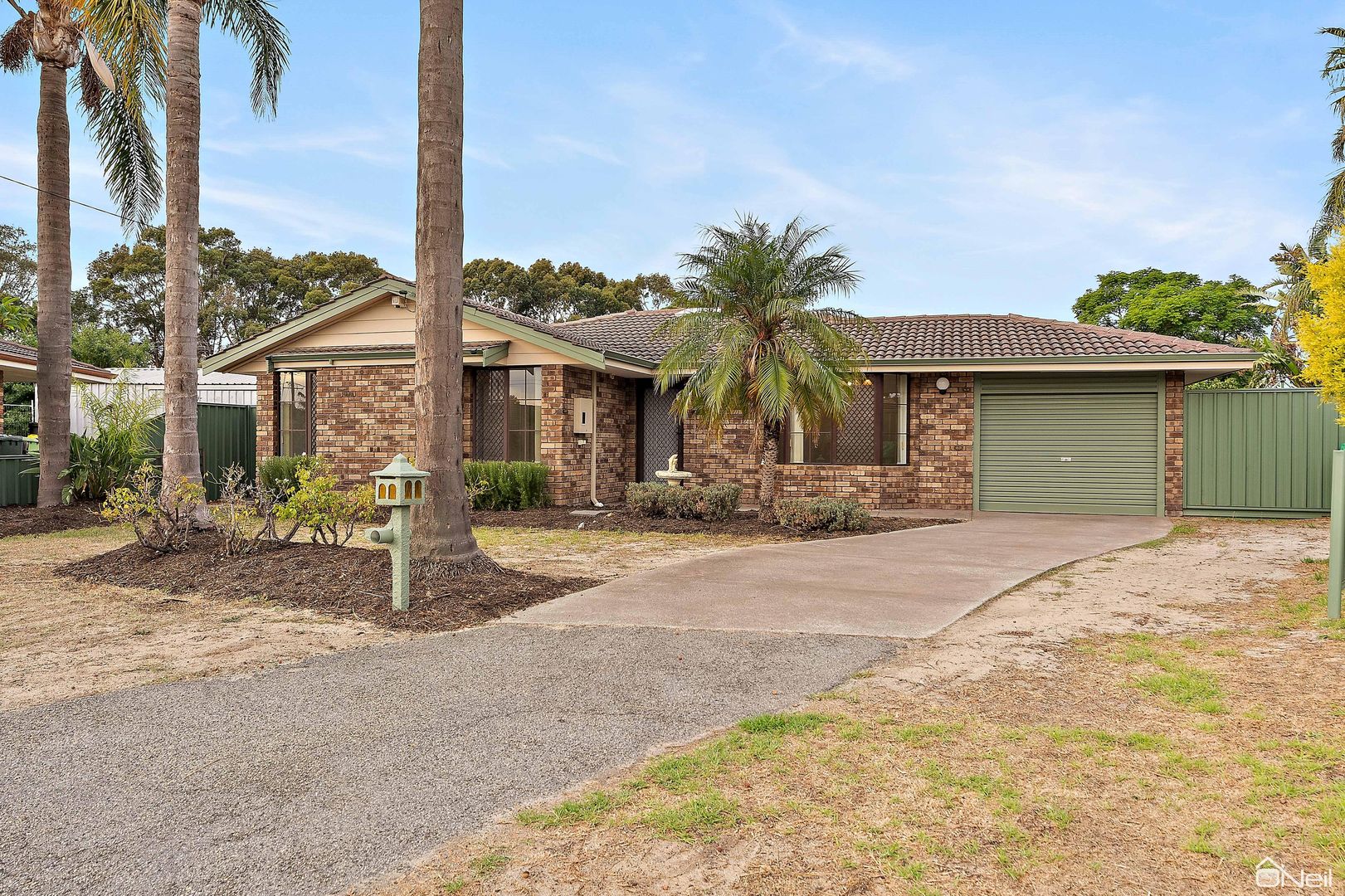 11 Ellendale Court, Seville Grove WA 6112, Image 2