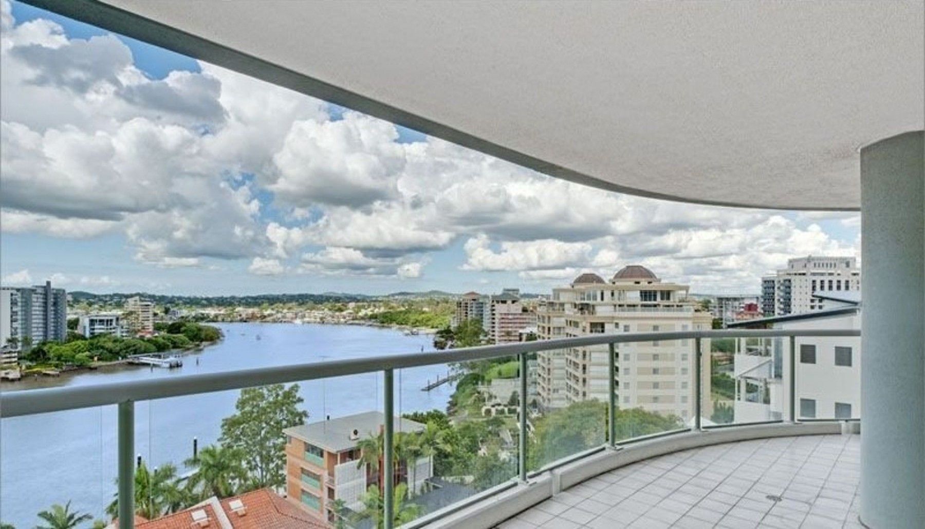 3 bedrooms Apartment / Unit / Flat in 14/30 O'Connell Street KANGAROO POINT QLD, 4169