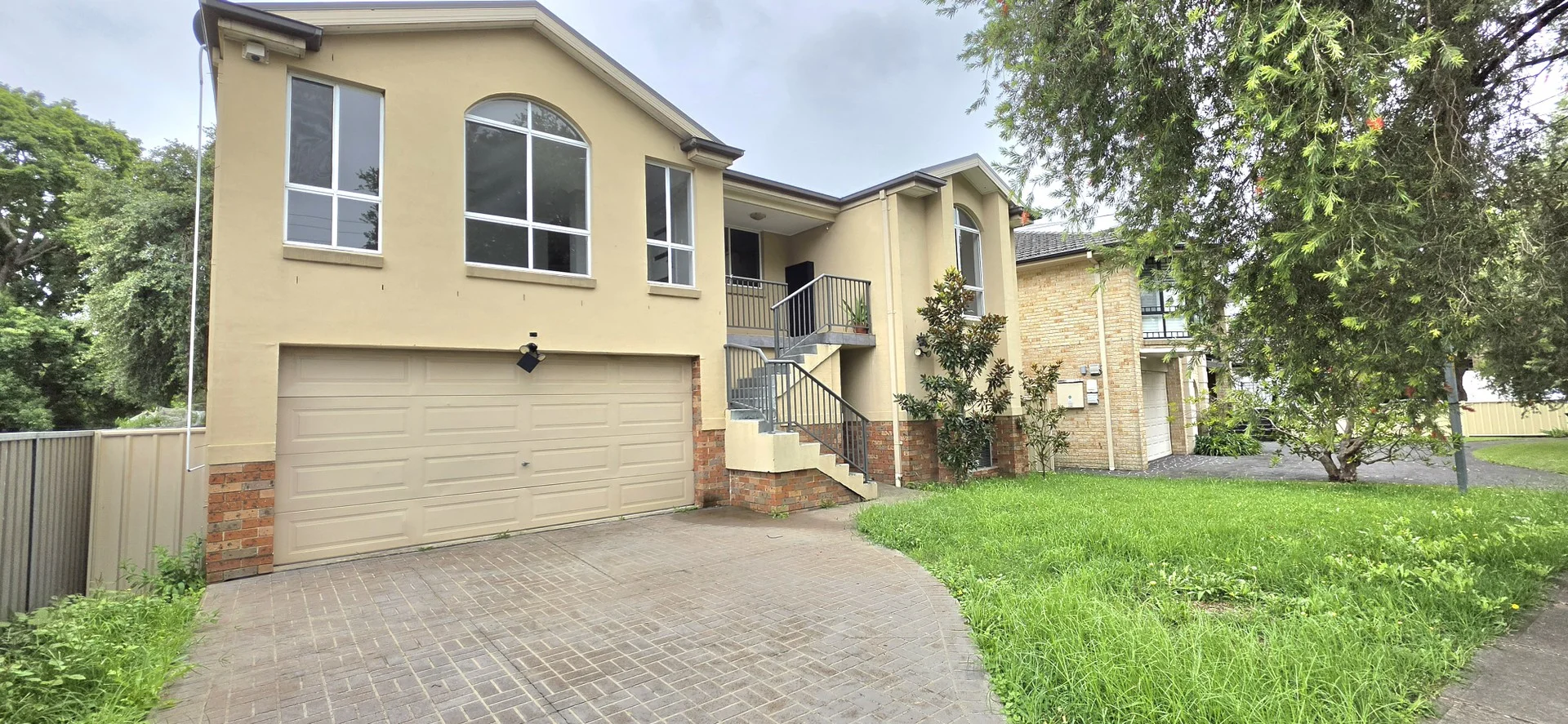 Primary image of 51 Waterside Crescent, Carramar NSW 2163