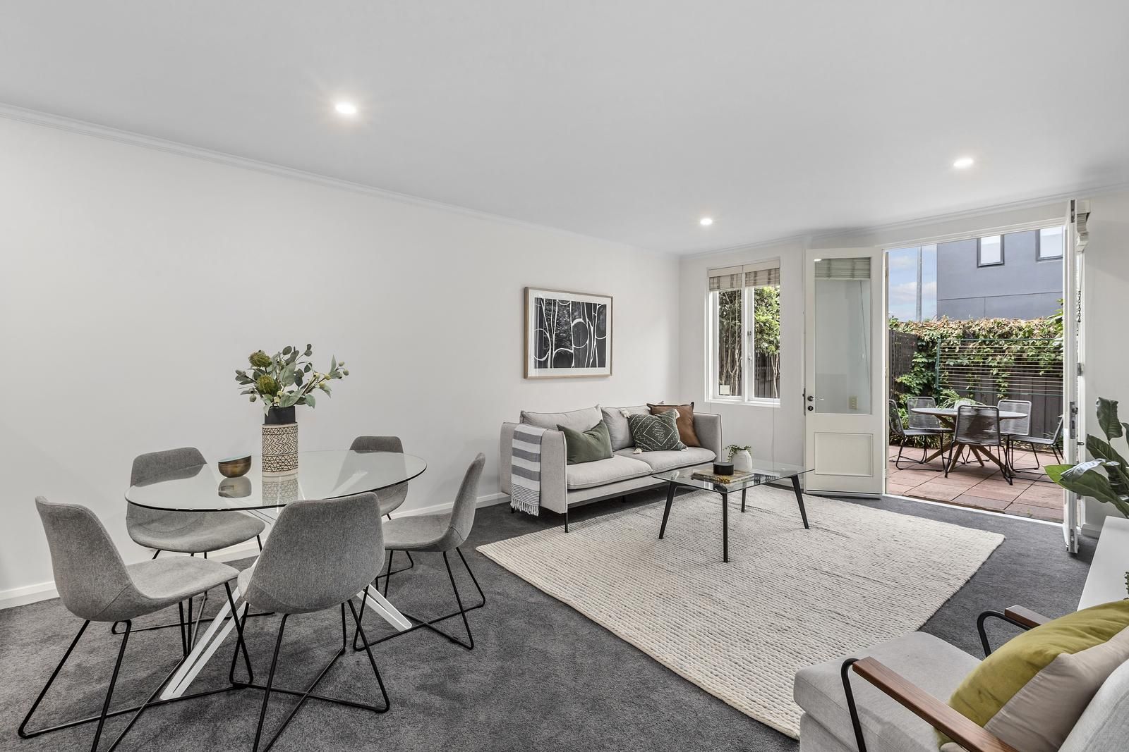 77 Osborne Street, South Yarra VIC 3141, Image 2