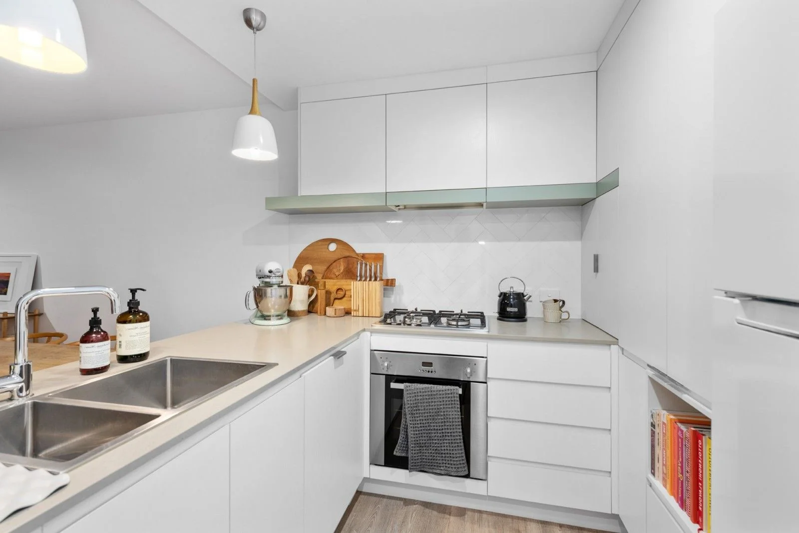 Additional image 14 of ID:21172998/88 Waldheim Street, Annerley QLD 4103