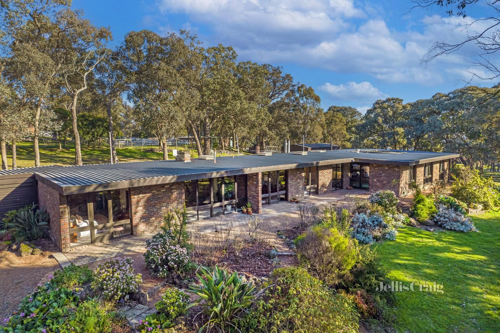 3 bedrooms House in 80 Research Warrandyte Road RESEARCH VIC, 3095