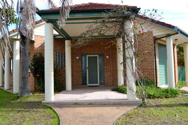 25 Kingsford Smith Crescent, Sanctuary Point NSW 2540