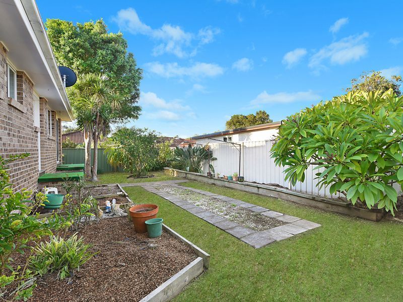 2/25 Kalulah Avenue, Gorokan NSW 2263, Image 2