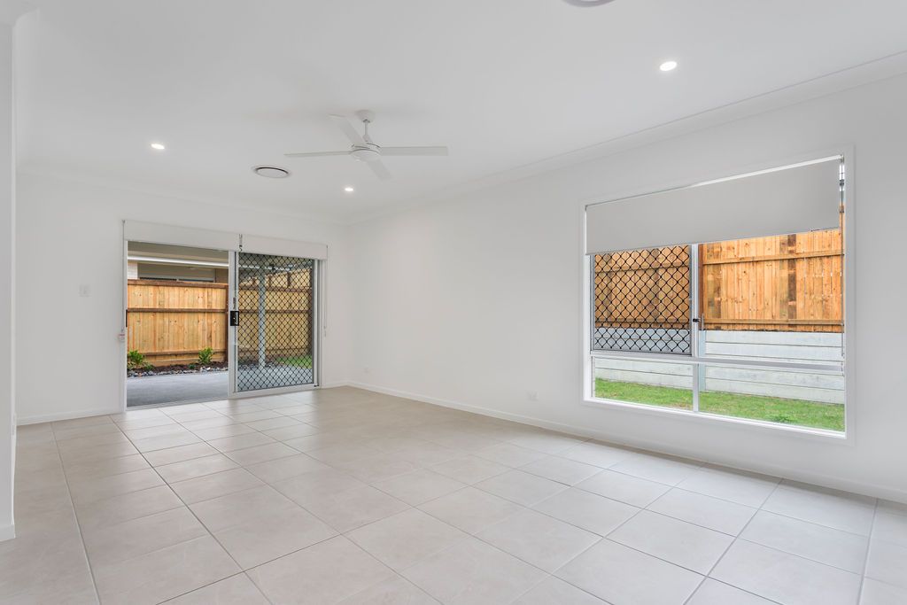 11 Stanford Circuit, Collingwood Park QLD 4301, Image 2