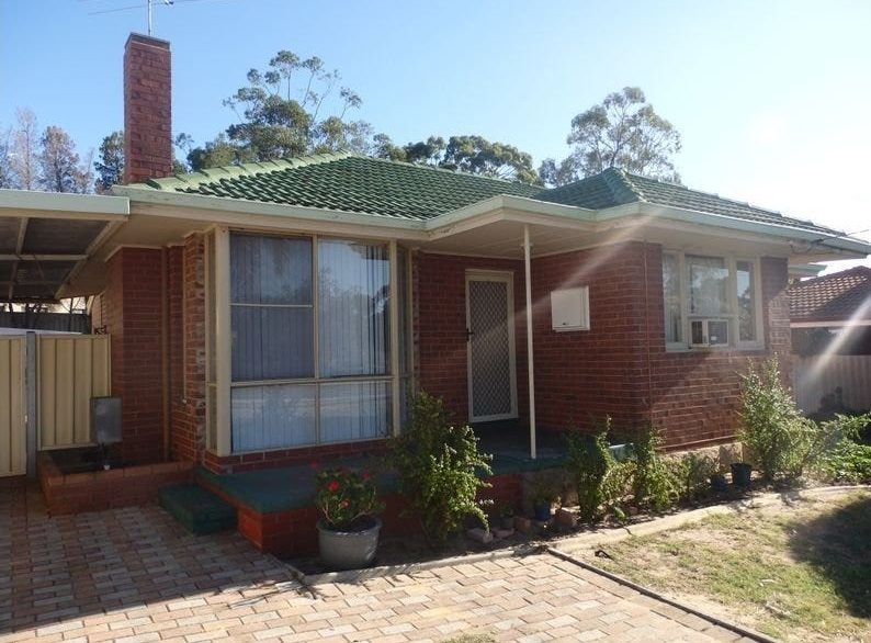 3 bedrooms House in 6 Hennessy Avenue ORELIA WA, 6167