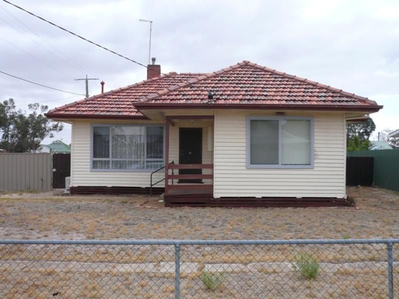 90 Jamouneau St, WARRACKNABEAL VIC 3393, Image 0