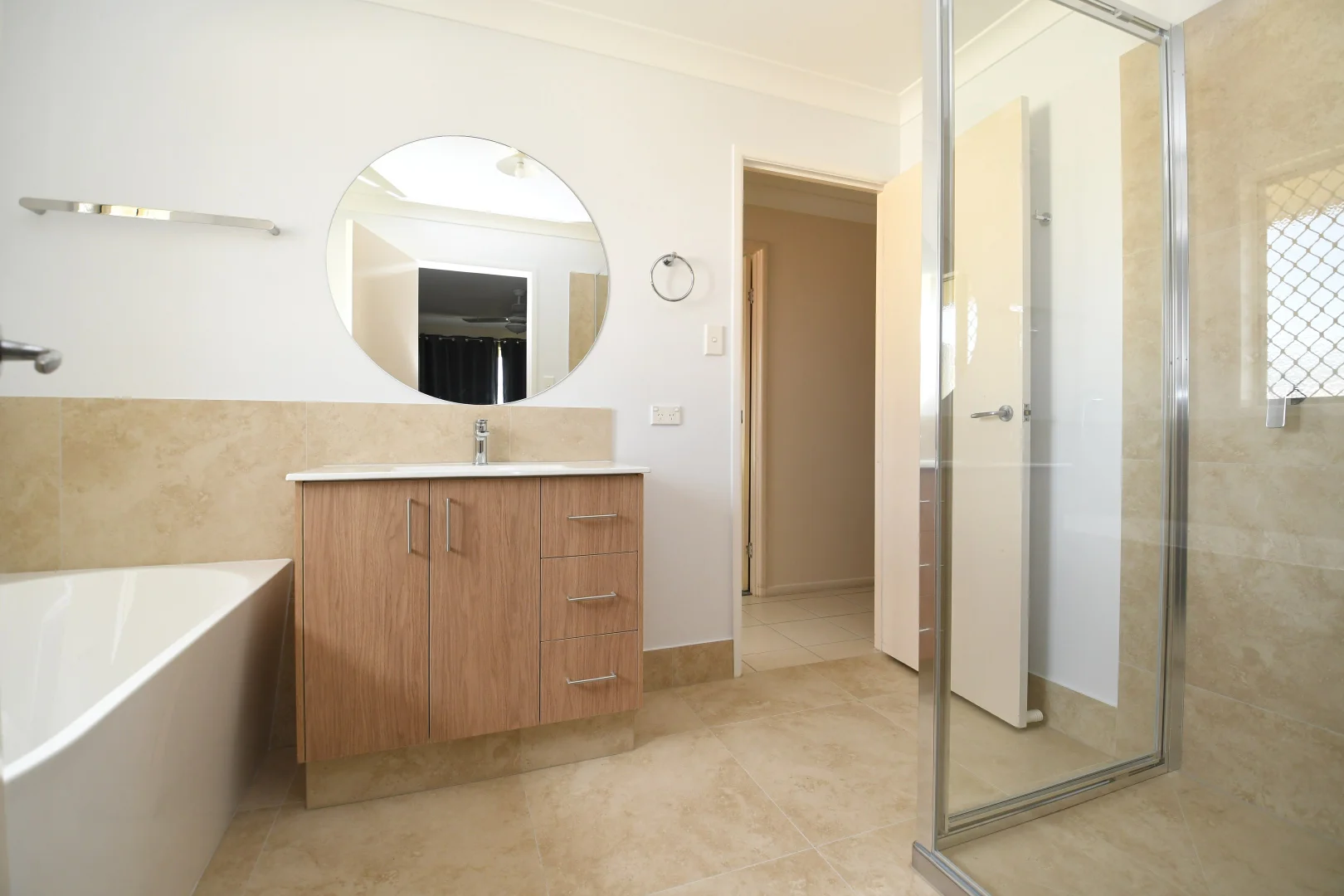 Additional image 11 of 8 Varley Street, Lowood QLD 4311