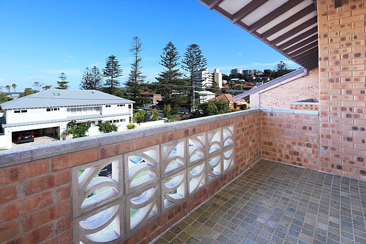 2 bedrooms Apartment / Unit / Flat in 18/30-34 Kooloora Avenue FRESHWATER NSW, 2096