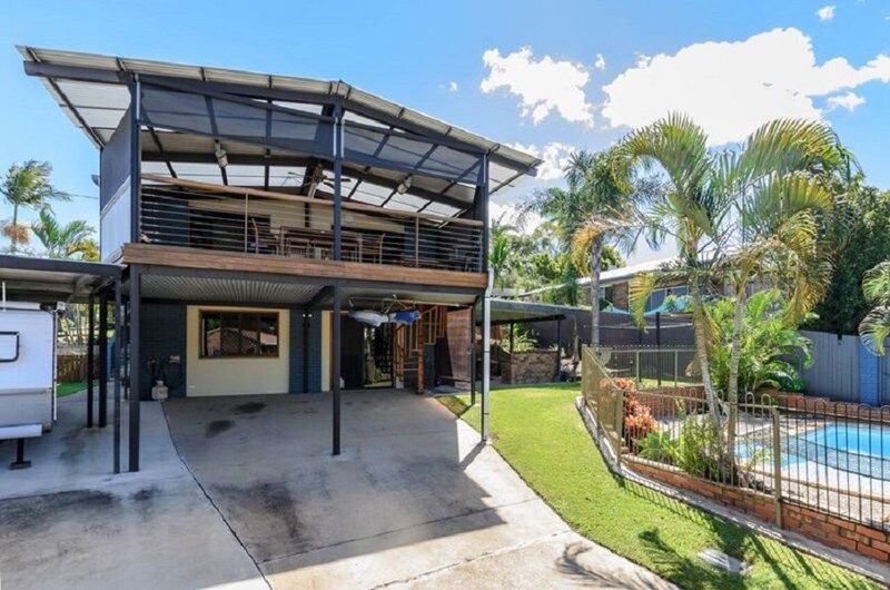 32 Latrobe Street, Tannum Sands QLD 4680, Image 1