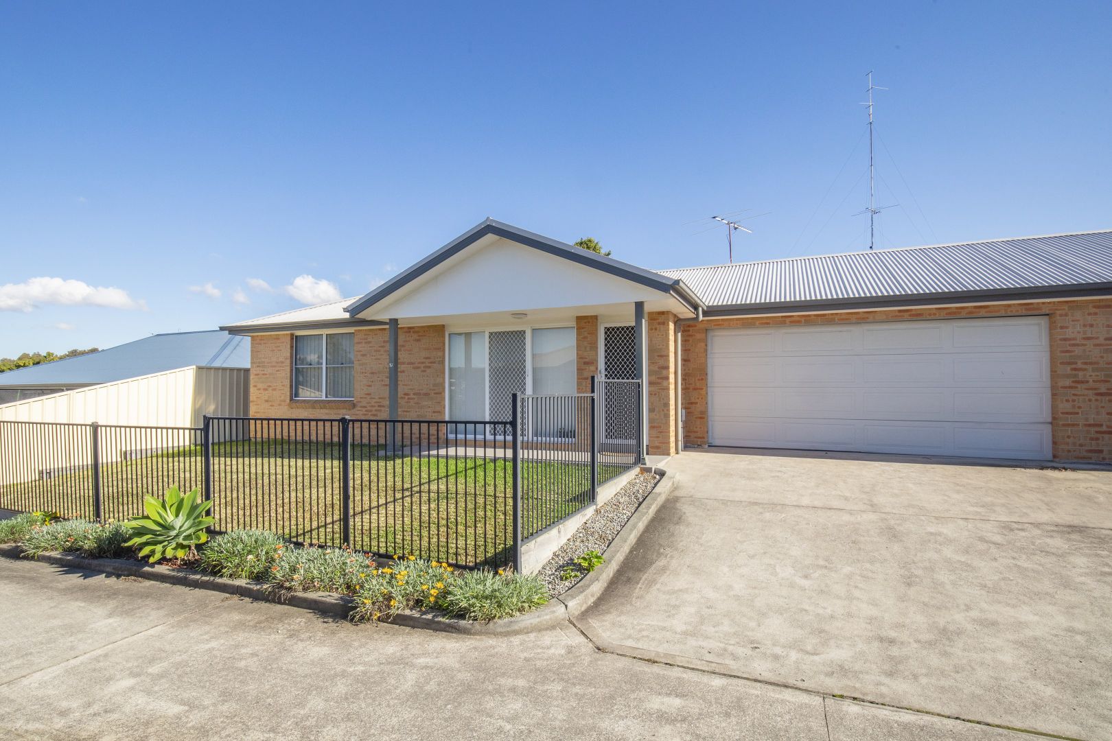 17/14-18 Croudace Road, Elermore Vale NSW 2287, Image 1