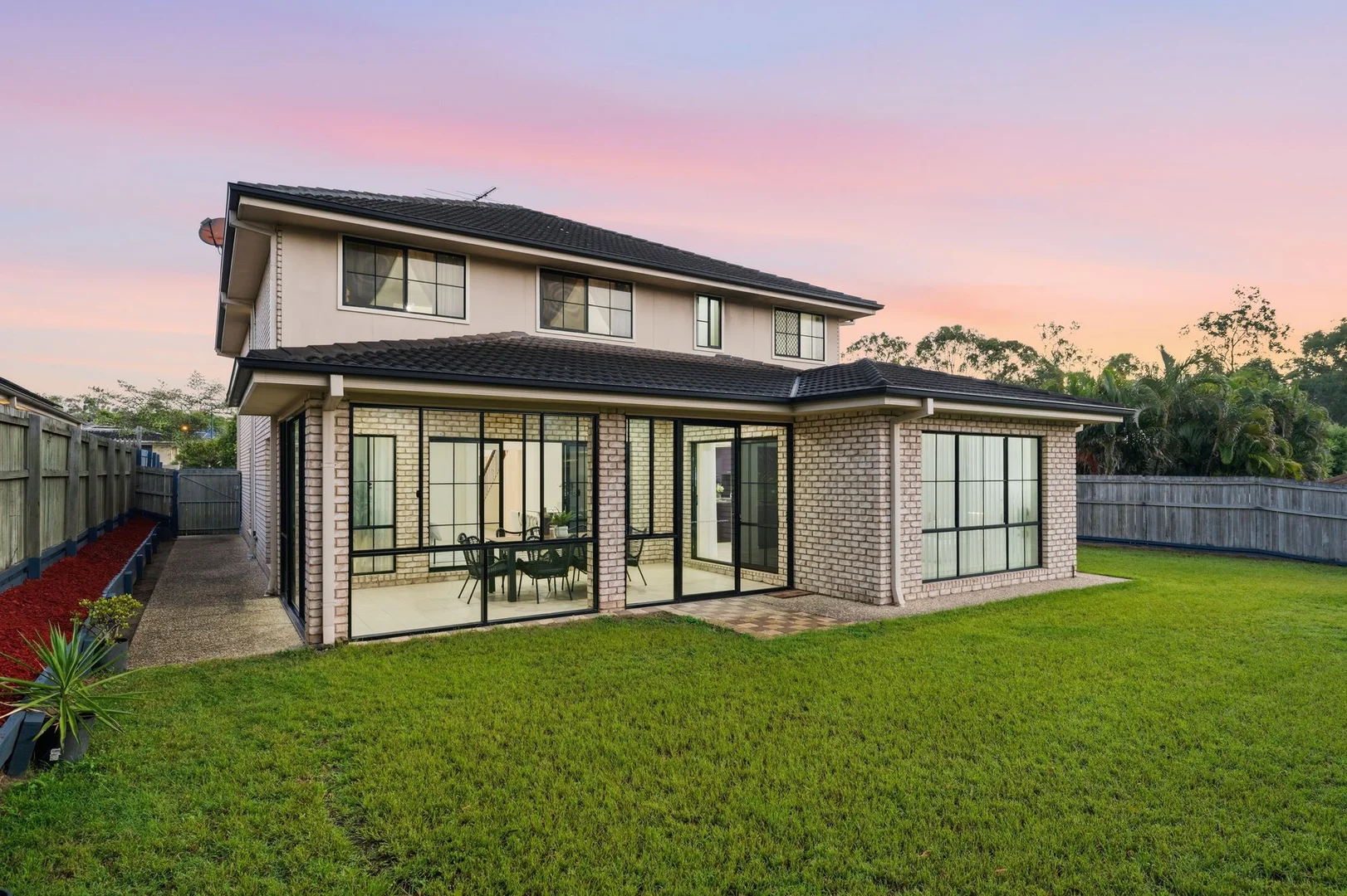 Additional image 19 of 8 Lomond Place, Parkinson QLD 4115