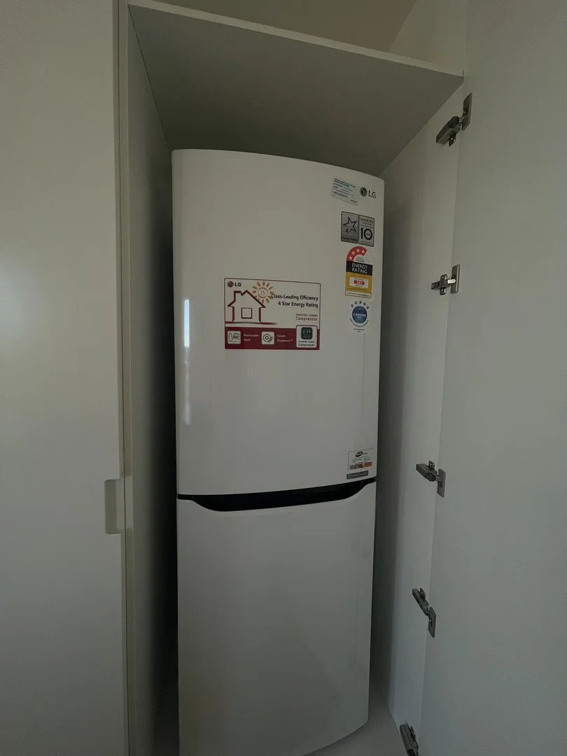 Additional image 9 of 713/677 La Trobe Street, Docklands VIC 3008