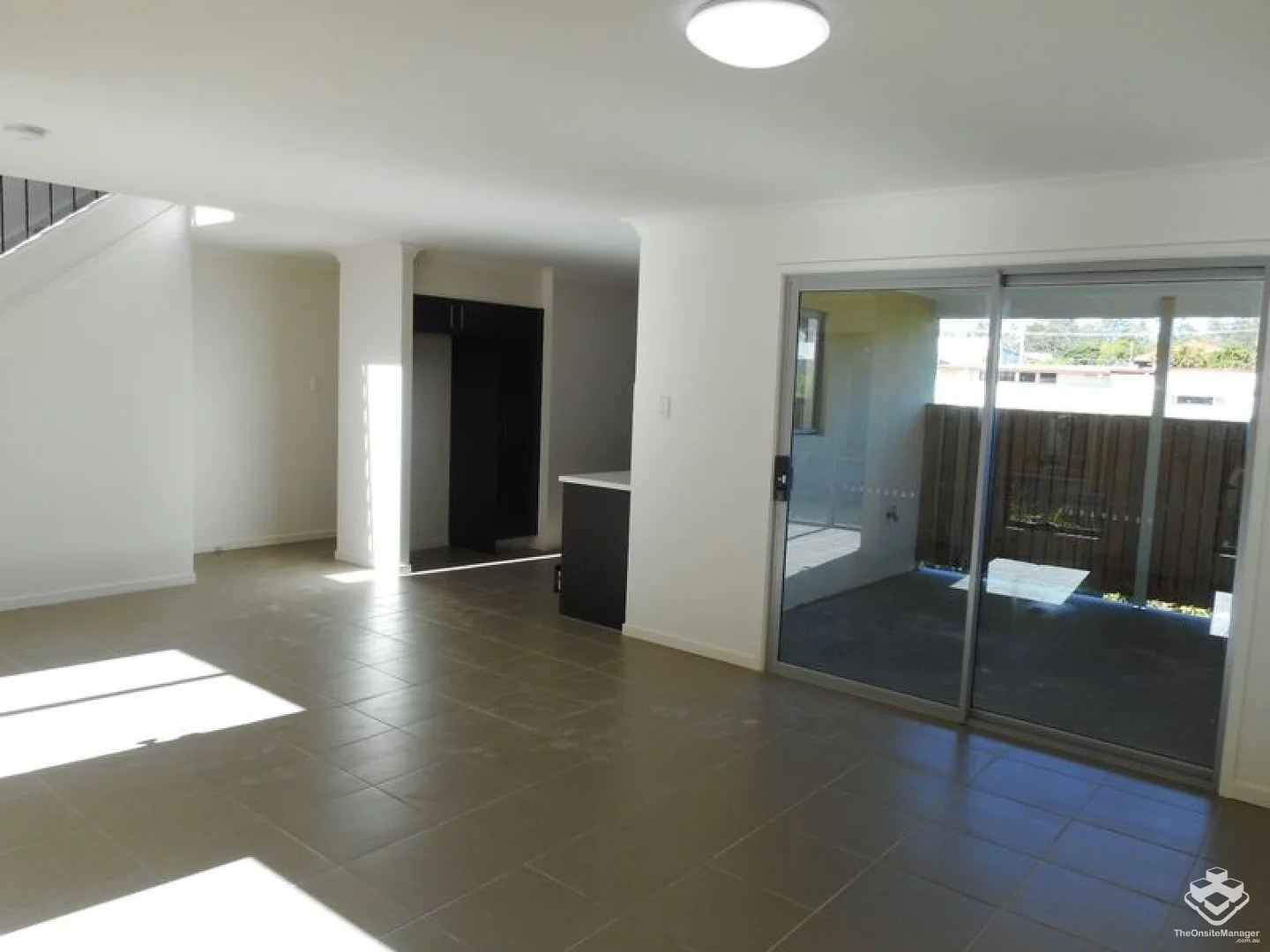 Additional image 9 of ID:21172375/8 East Street, Kingston QLD 4114