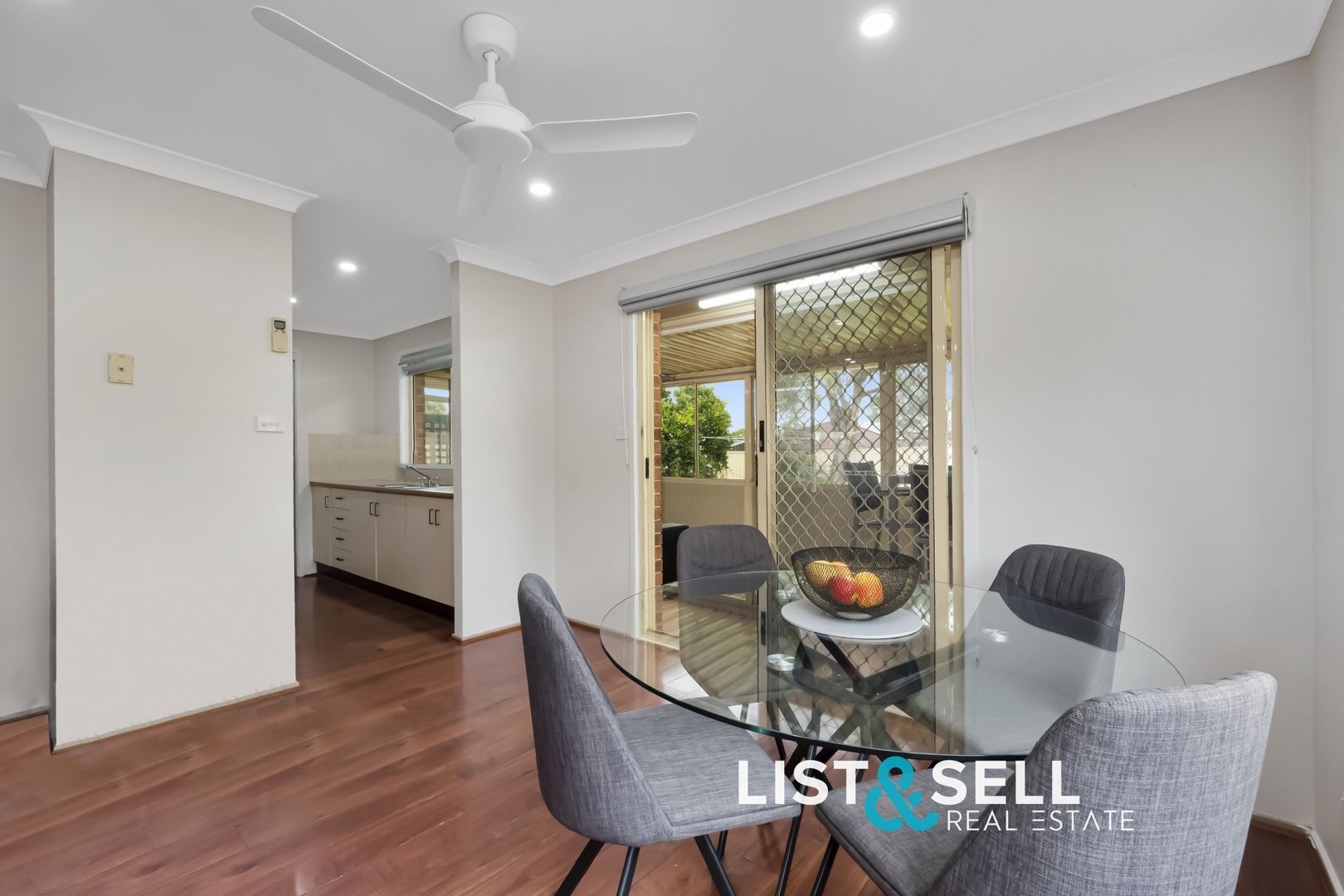 9 Alyan Place, St Helens Park NSW 2560, Image 2