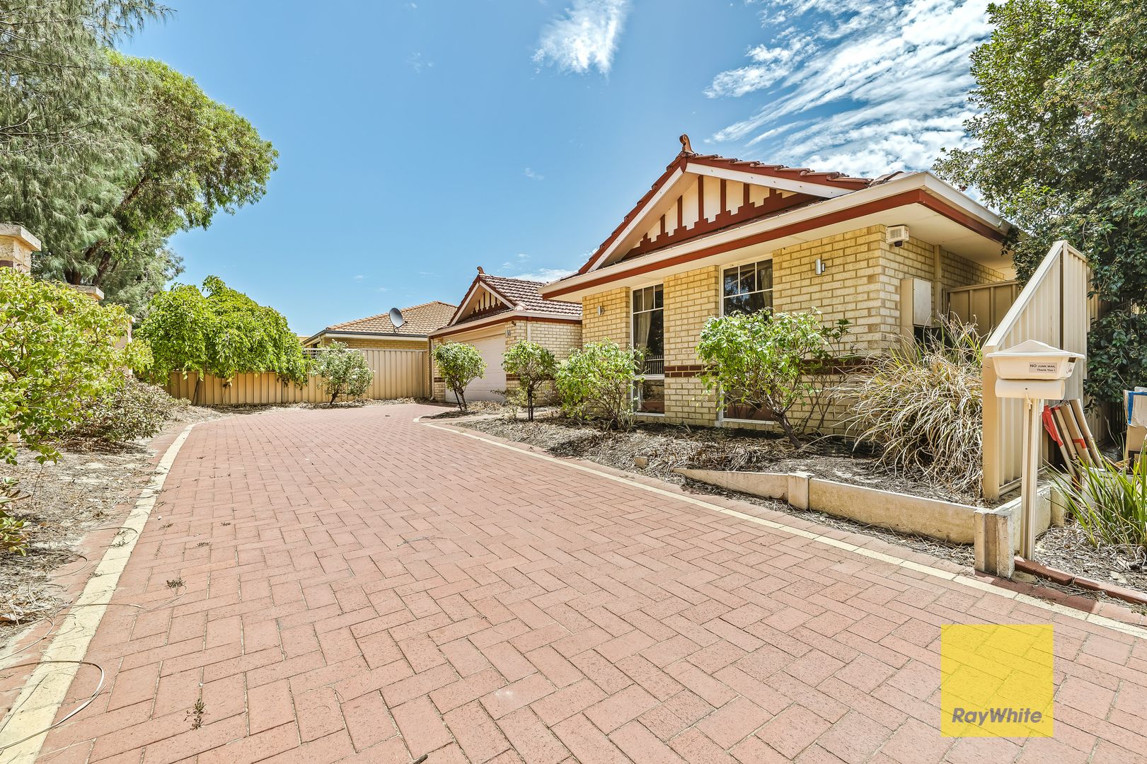 25 Brockwell Parkway, Landsdale WA 6065