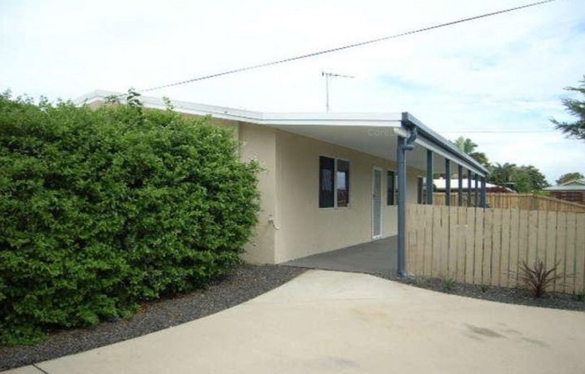 10 McKenzie Street, Burnett Heads QLD 4670, Image 2