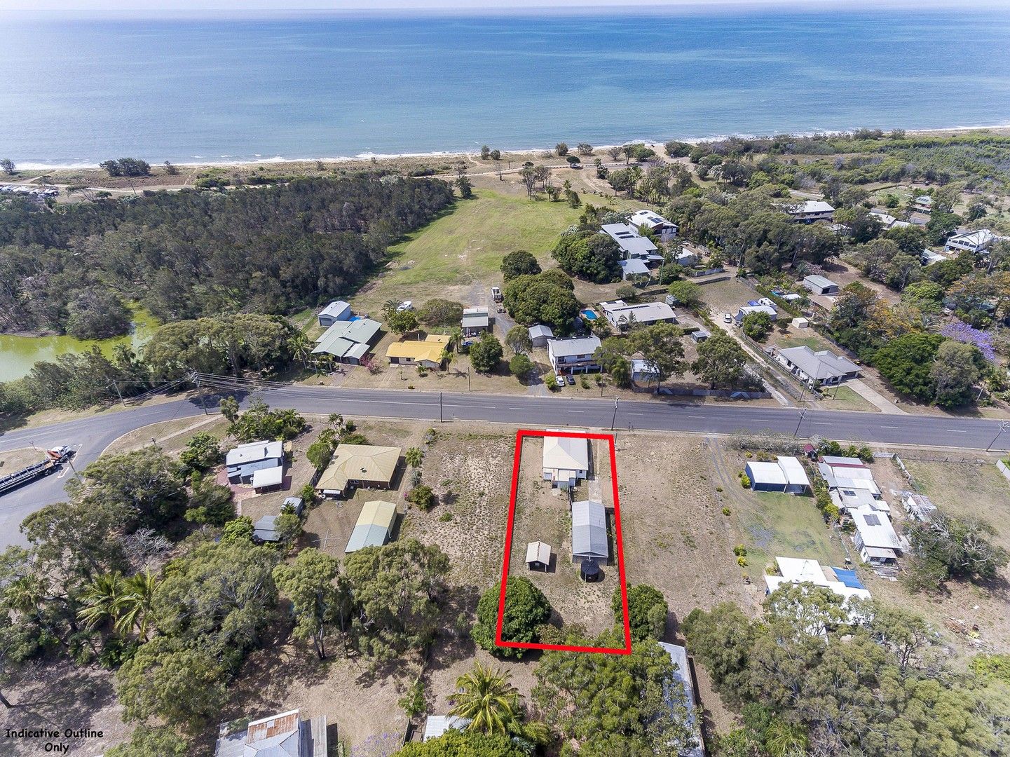 8 Moore Park Rd, Moore Park Beach QLD 4670, Image 0