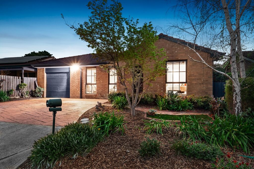 15 Lemon Tree Lane, Greensborough VIC 3088