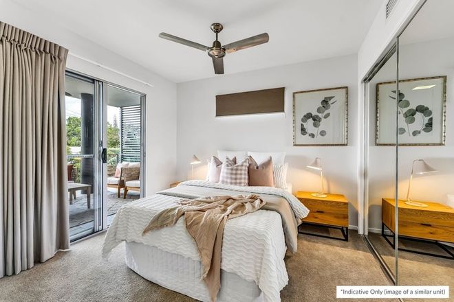 18/12 Barramul Street Bulimba 4171 - Image 5