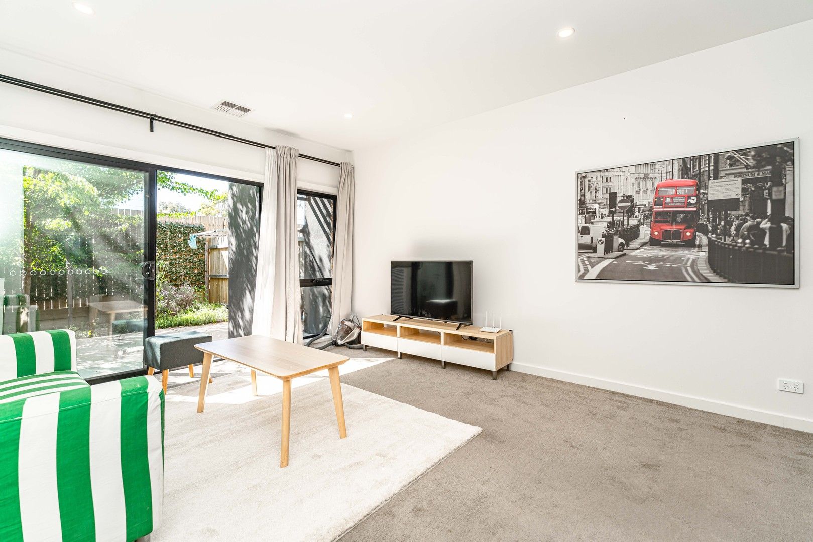3 bedrooms Townhouse in 77/1 Rowland Rees Crescent GREENWAY ACT, 2900