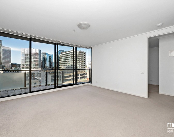 709/28 Bank Street, South Melbourne VIC 3205