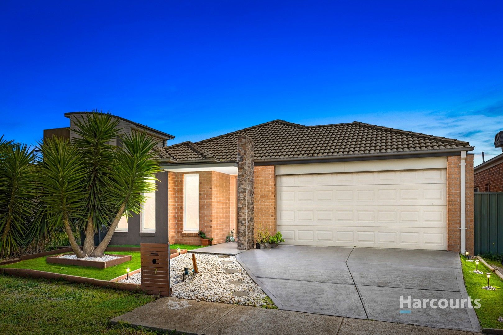 7 Liriope Green, Caroline Springs VIC 3023, Image 0