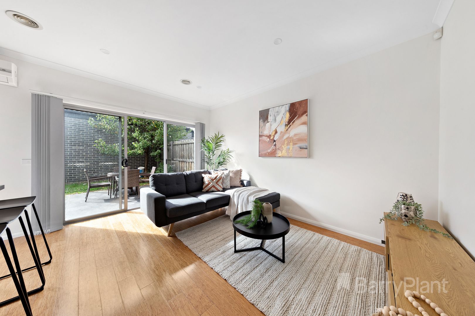 2/106 William Street, St Albans VIC 3021, Image 1