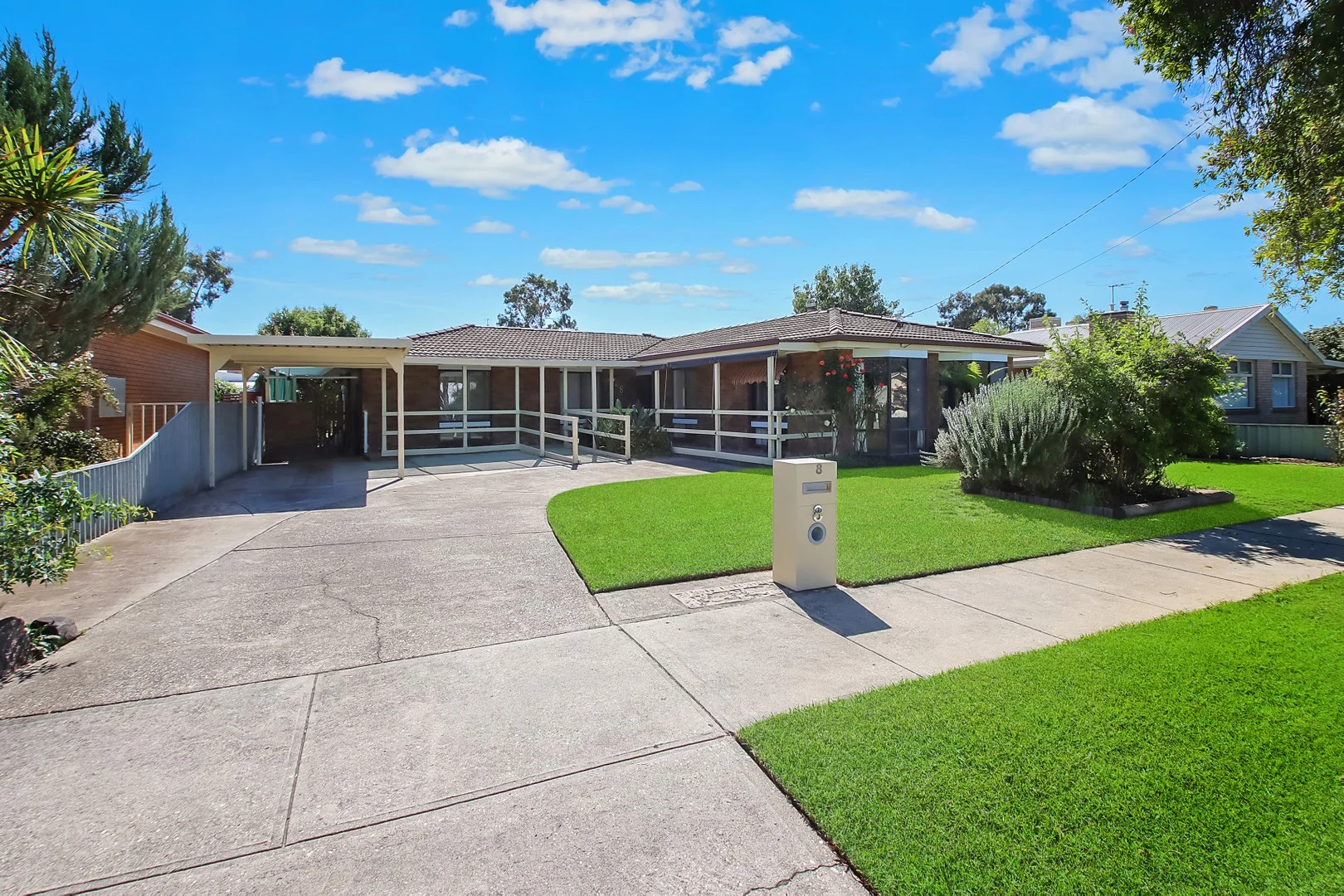 8 Currajong Court, Wodonga VIC 3690
