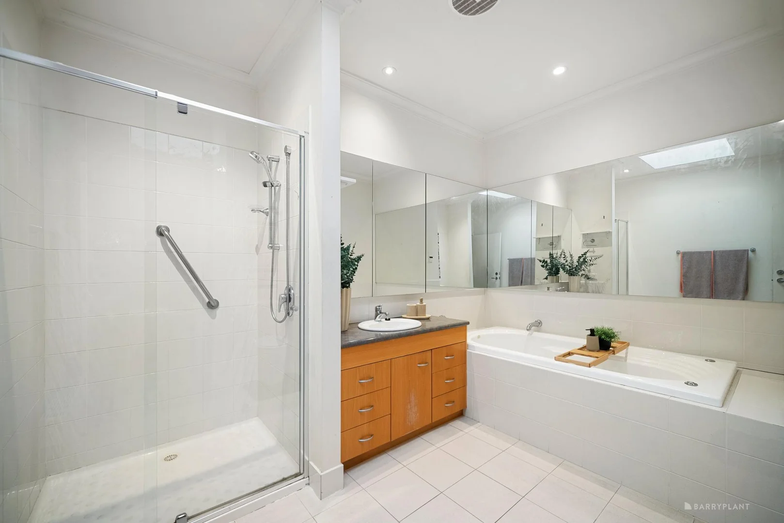 Additional image 10 of 14 Linlithgow Street, Mitcham VIC 3132