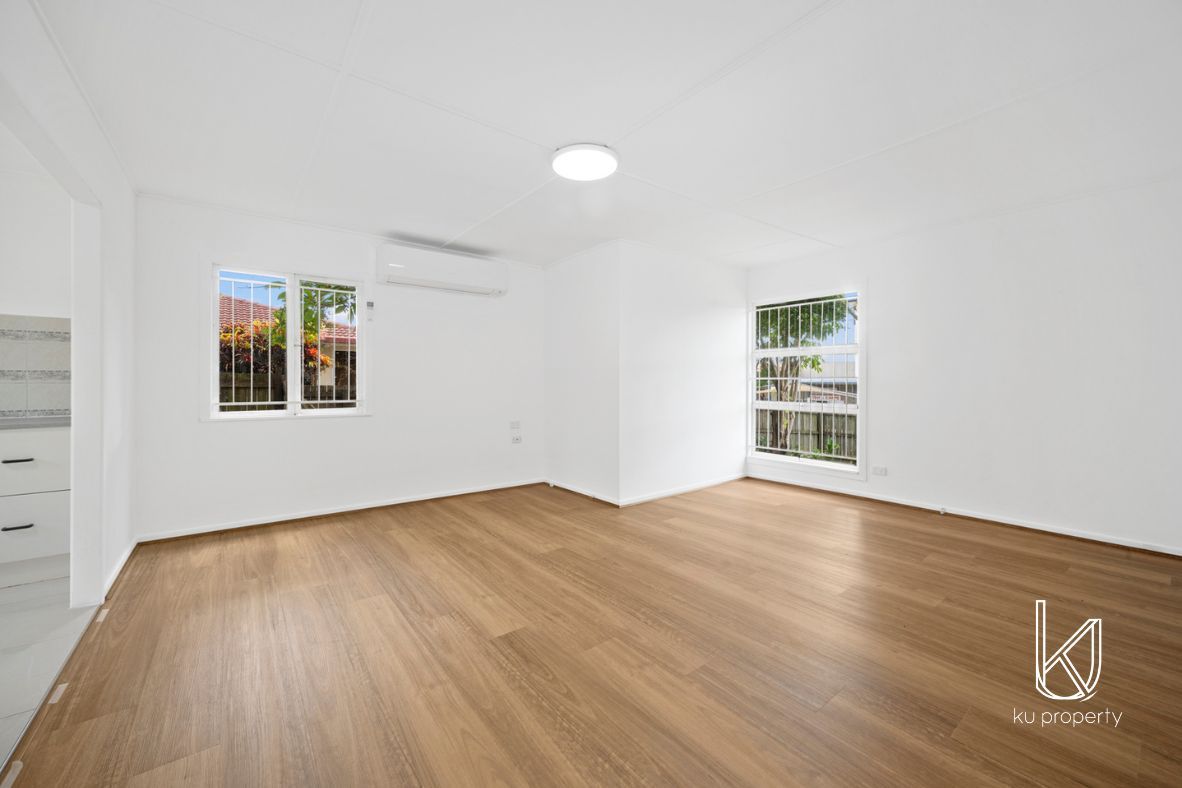 3 bedrooms House in 76 Ewing Rd WOODRIDGE QLD, 4114