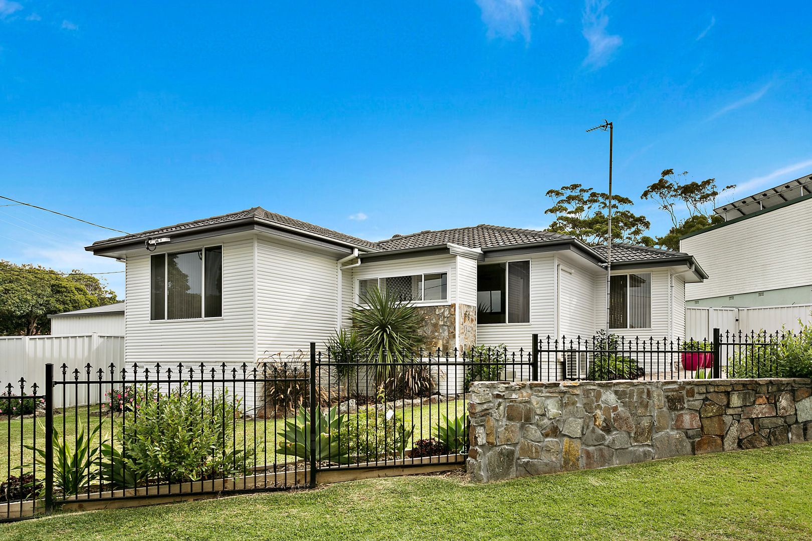 66 Sammat Avenue, Barrack Heights NSW 2528