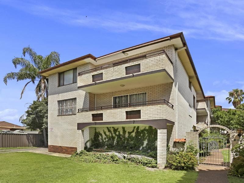2 bedrooms Apartment / Unit / Flat in 5/2 Seventh Avenue CAMPSIE NSW, 2194