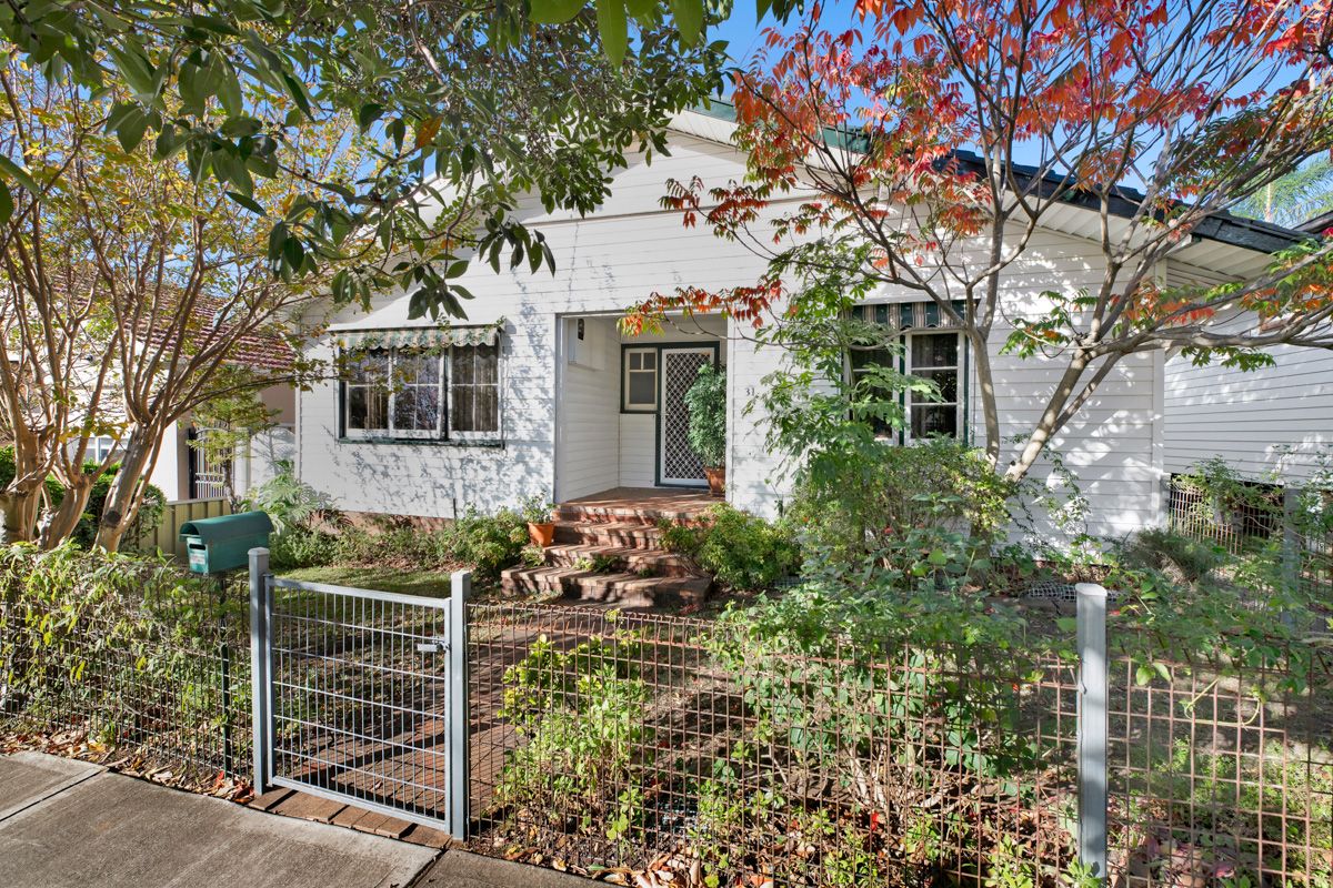 31 Highview Avenue, Greenacre NSW 2190, Image 0