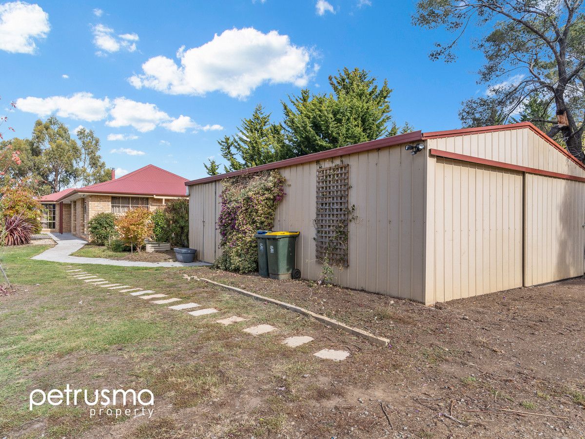 17 Lakeland Drive, Forcett TAS 7173, Image 2