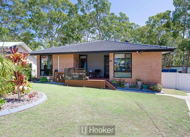 19 Bulkirra Place, Bolton Point NSW 2283