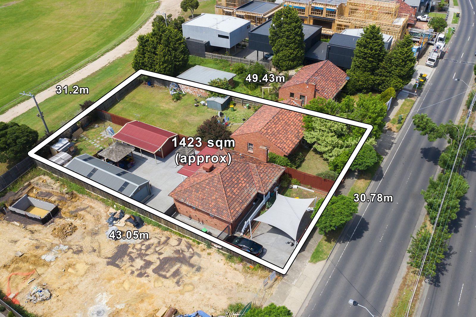6 bedrooms House in 104-106 Albert Street PRESTON VIC, 3072