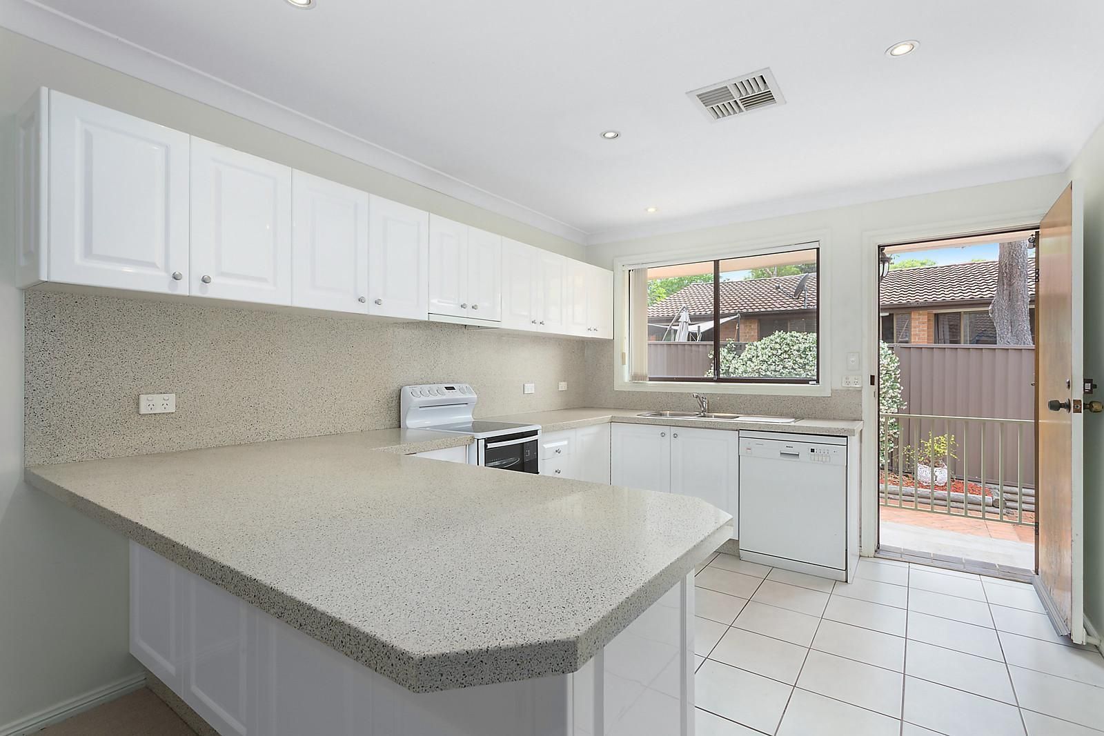 1/16 Pembroke Street, Sylvania NSW 2224, Image 2