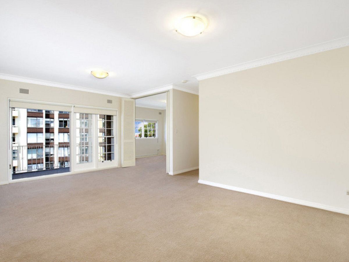2 bedrooms Apartment / Unit / Flat in 11/11-17 Selwyn Street WOLLSTONECRAFT NSW, 2065